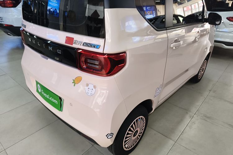 五菱汽车 宏光MINIEV 2022款 马卡龙时尚款 磷酸铁锂车身外观6006