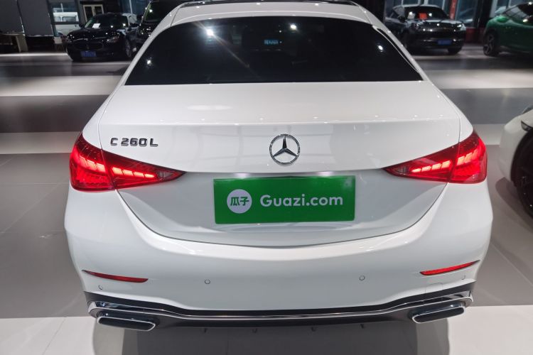 奔驰C级 2023款 改款 C 260 L 运动版车身外观6