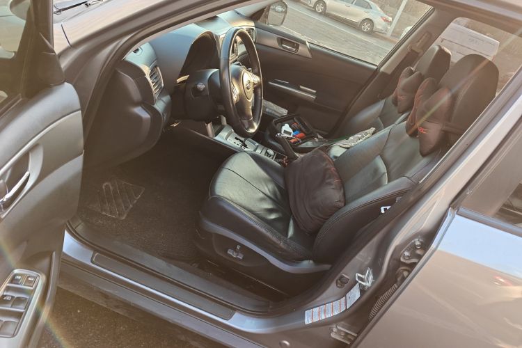 斯巴鲁 森林人 2011款 2.5XS 自动豪华版中控内饰19