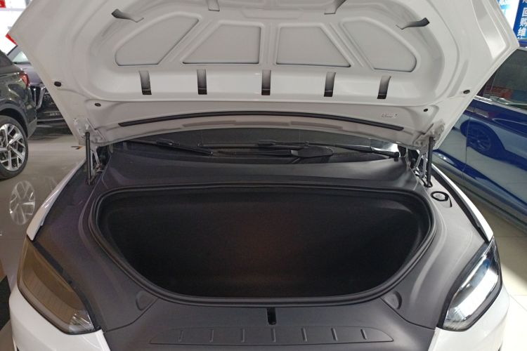 特斯拉 Model X 2023款 双电机全轮驱动版局部细节24