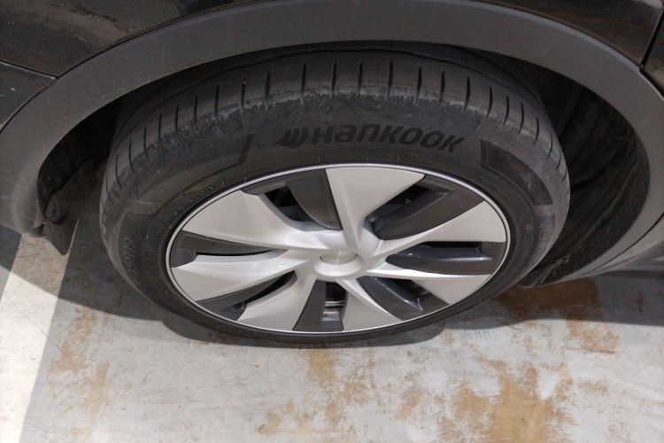 特斯拉 Model Y 2022款 改款 长续航全轮驱动版车身外观6003