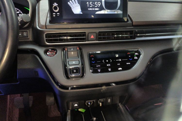 本田 奥德赛 2022款 2.0L e:HEV 锐·领享版中控内饰18