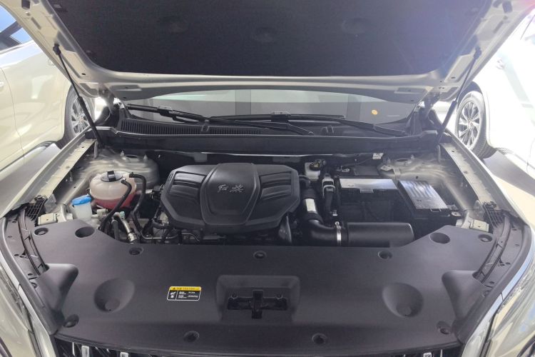 红旗HS5 2023款 2.0T 四驱旗享Pro版机舱底盘24