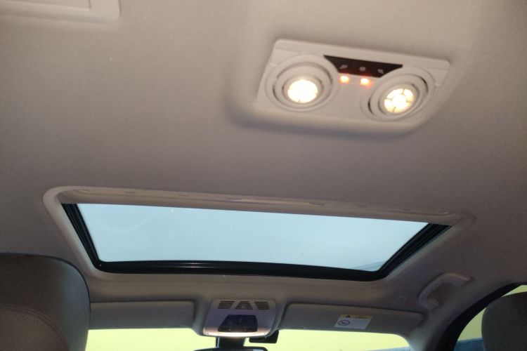 宝马3系 2018款 320Li 领先型M运动套装局部细节22