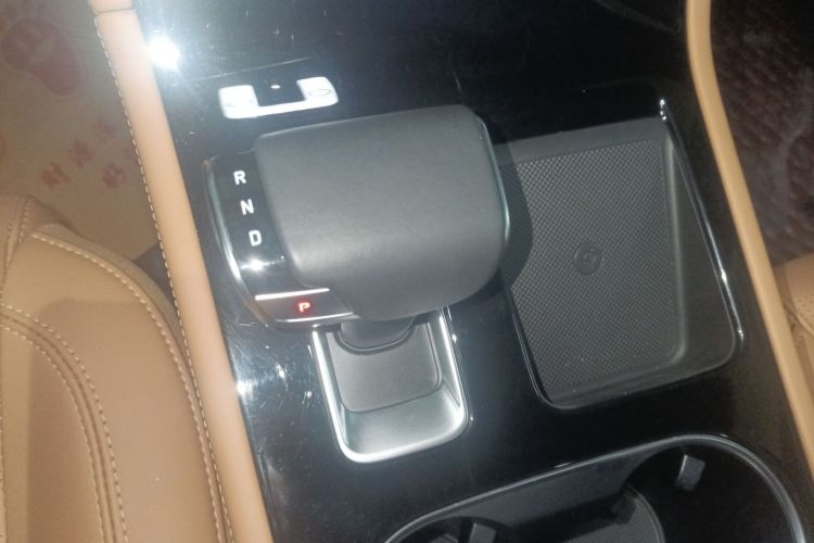 理想汽车 理想ONE 2021款 增程6座版局部细节18