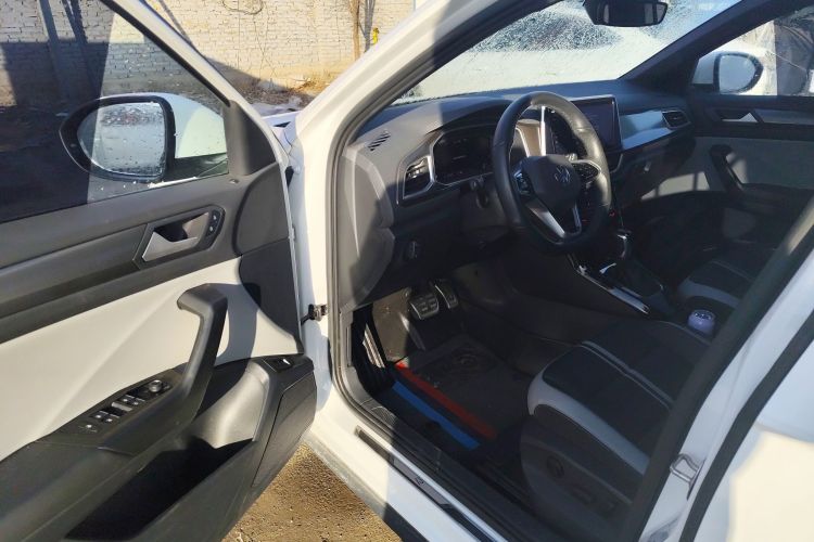 大众 T-ROC探歌 2023款 300TSI DSG两驱辰光版中控内饰20