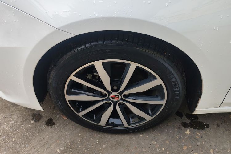 荣威i6 2018款 20T 自动旗舰版车身外观6007