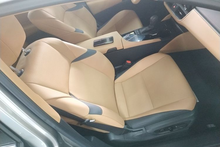 雷克萨斯ES 2025款 200 臻享版局部细节41