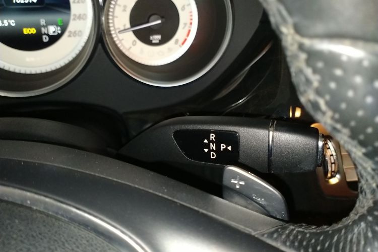 奔驰CLS 2015款 CLS 320局部细节18