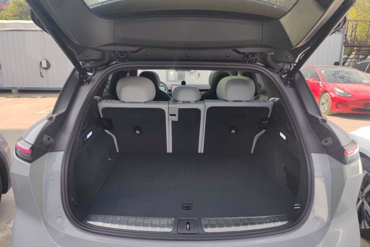 蔚来ES6 2025款 75kWh机舱底盘23