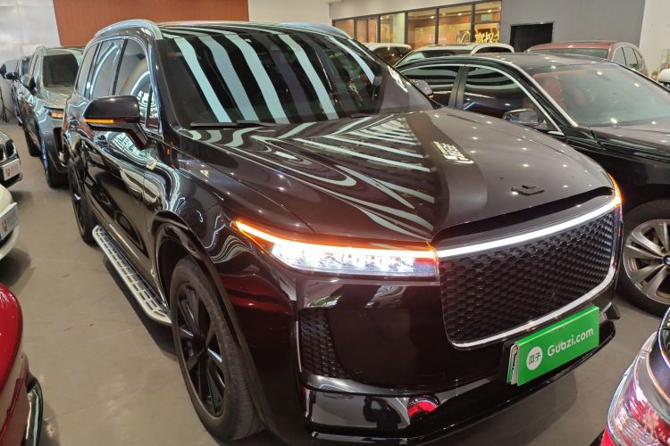 理想汽车 理想ONE 2020款 增程6座版车身外观3