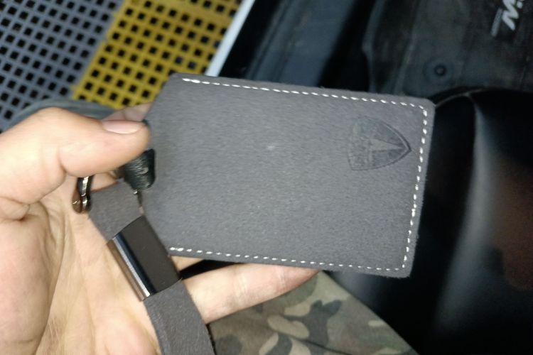 特斯拉 Model 3 2022款 Performance高性能全轮驱动版中控内饰7001