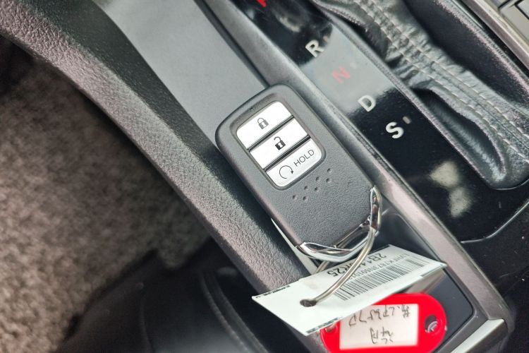 本田 思域 2021款 HATCHBACK 220TURBO CVT潮酷控中控内饰7001