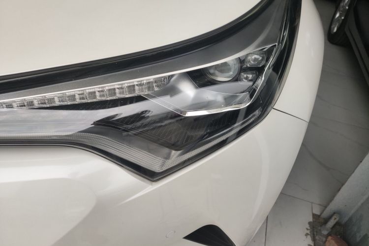 丰田C-HR 2020款 2.0L 豪华版局部细节36