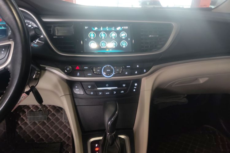 别克 英朗 2019款 15T 双离合互联精英型 国V中控内饰16