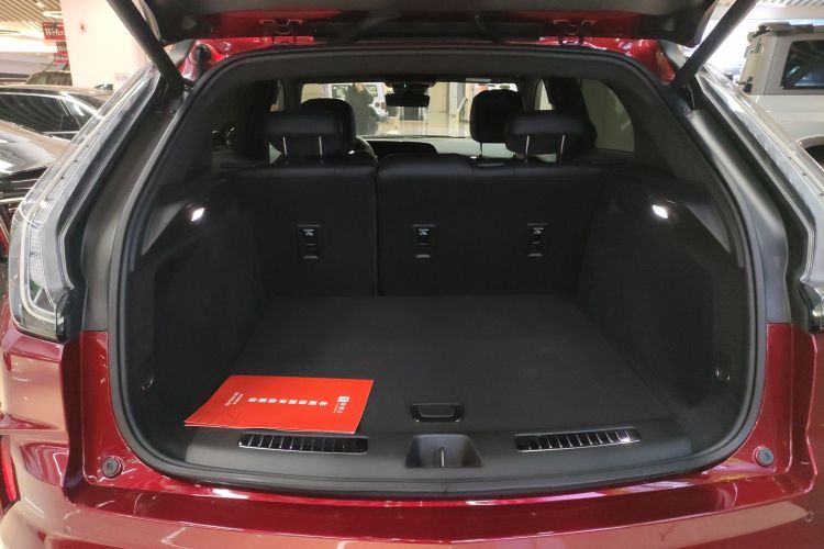 凯迪拉克XT4 2024款 28T 四驱豪华型机舱底盘23