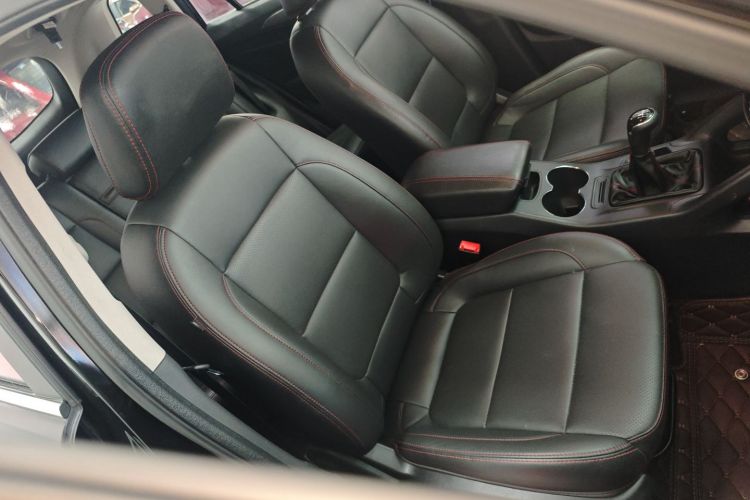 长安CS75 2016款 2.0L 手动豪华型 国V局部细节41