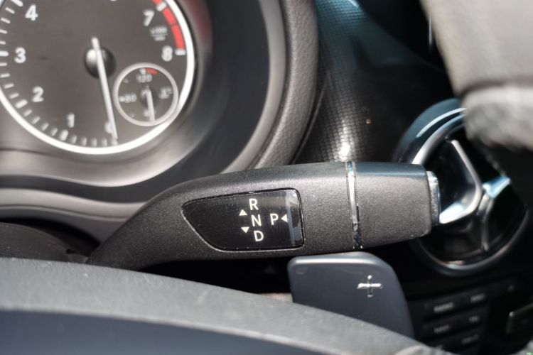 奔驰B级 2012款 B 180局部细节18