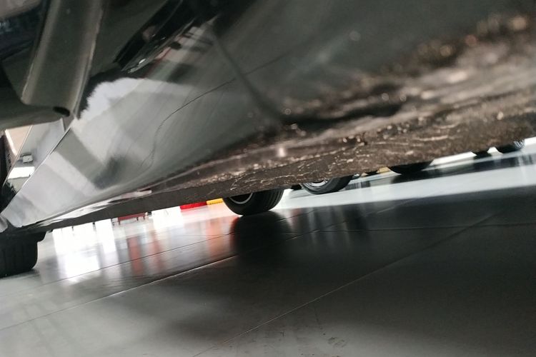 小米汽车 小米YU7 2025款 超长续航后驱版局部细节9001