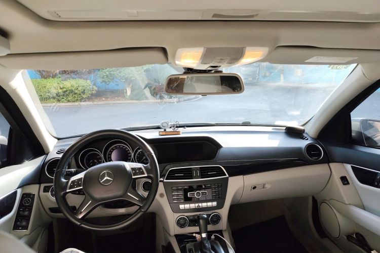 奔驰C级 2013款 C 180 CGI 经典型局部细节22