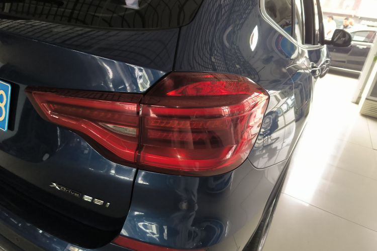 宝马X3 2020款 xDrive28i 豪华套装车身外观9