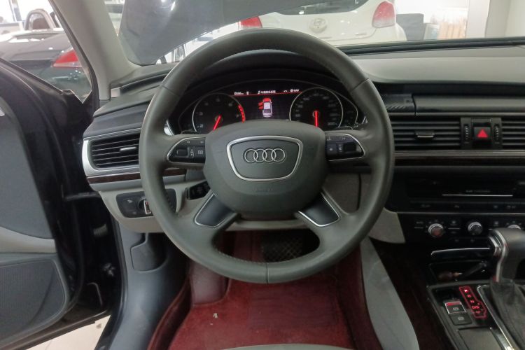 奥迪A6L 2014款 30 FSI 技术型中控内饰13