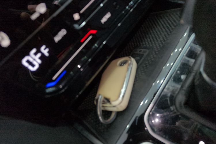 一汽-大众CC 2024款 380TSI 夺目版中控内饰7001