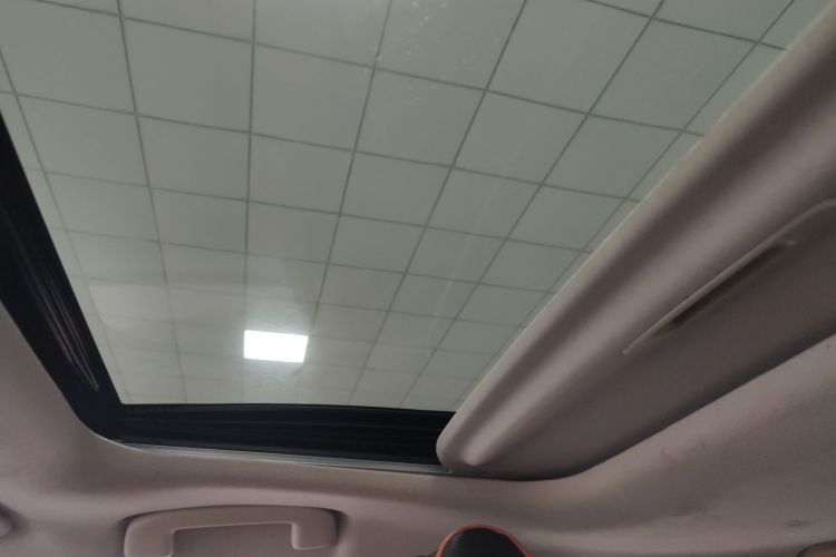 丰田 卡罗拉 2019款 1.2T S-CVT GL-i精英版中控内饰22