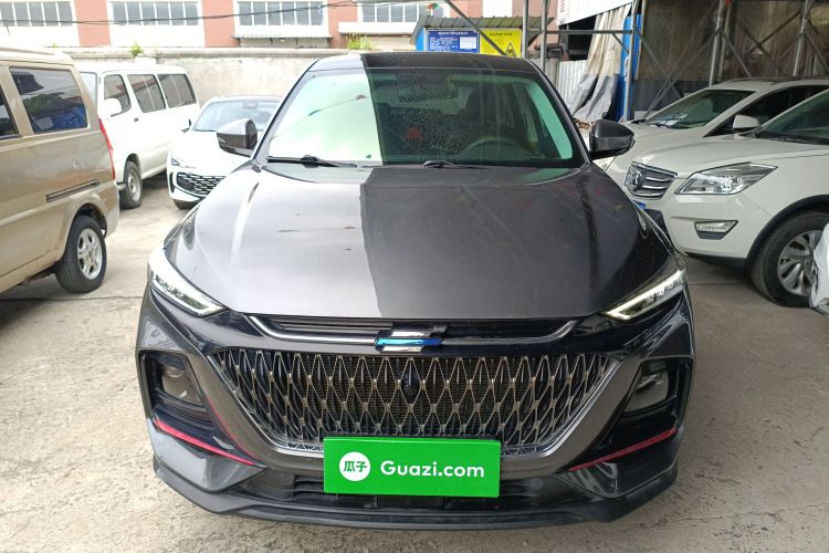 长安欧尚X7 PLUS 2022款 1.5T 蓝鲸版自动尊享型车身外观2