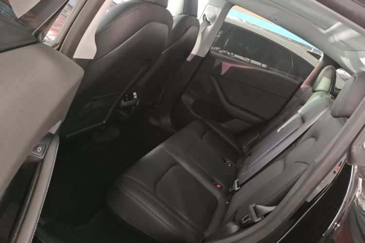 特斯拉 Model Y 2021款 标准续航后驱版中控内饰21