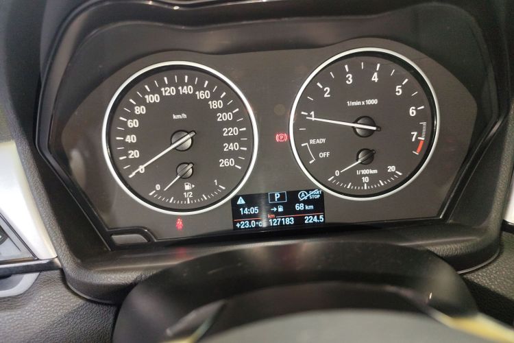 宝马X1 2016款 sDrive18Li 尊享型中控内饰14