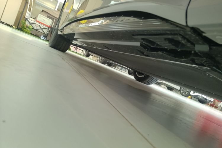 红旗EH7 2025款 600 智选版局部细节9001