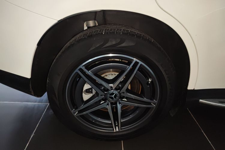 奔驰EQC 2021款 EQC 400 4MATIC车身外观6008