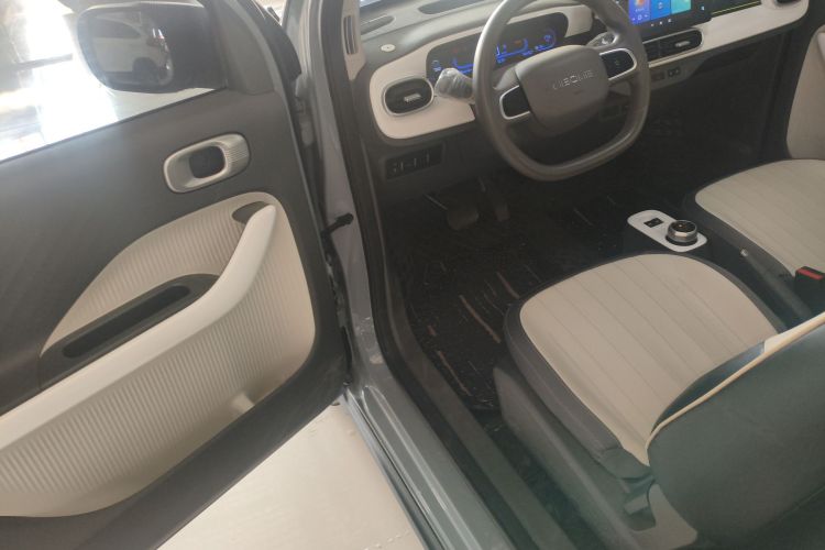 吉利银河 2025款 210km 熊猫卡丁中控内饰20