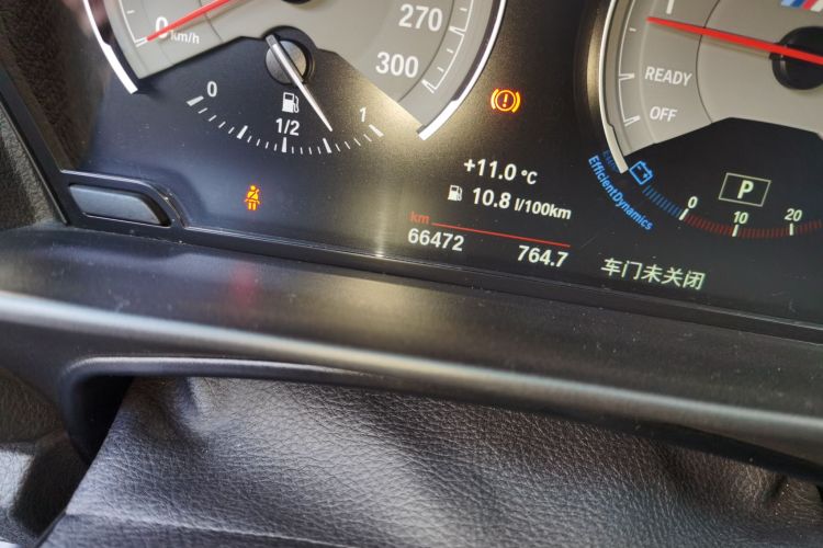 宝马M2 2016款 M2中控内饰15