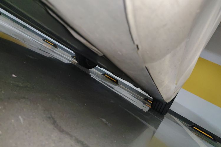 特斯拉 Model 3 2020款 标准续航后驱升级版局部细节9004