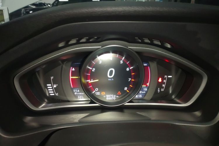 沃尔沃V40 2016款 T3 智逸版中控内饰14