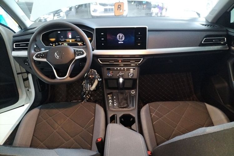 大众 朗逸 2023款 1.5L 自动得逸版中控内饰7002