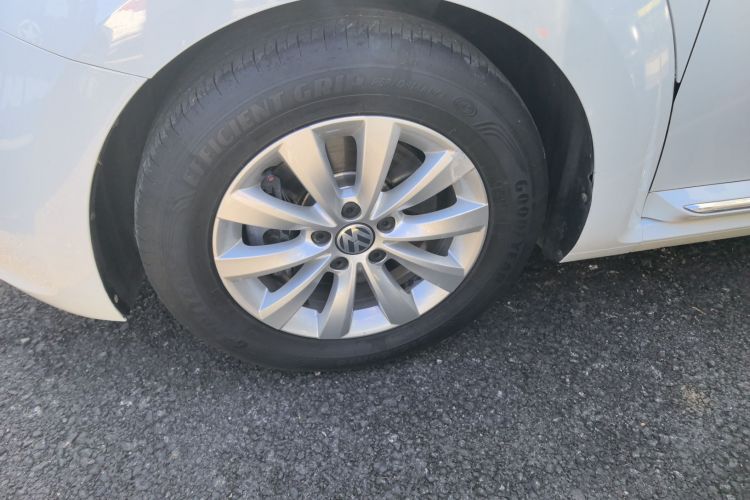 大众 甲壳虫 2015款 180TSI车身外观6007