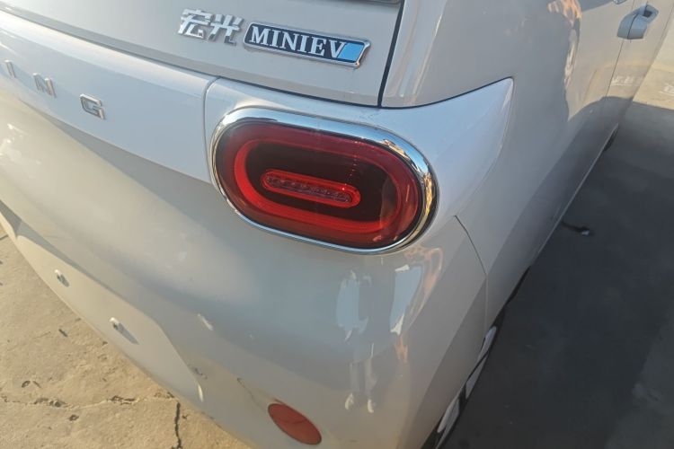 五菱汽车 宏光MINIEV 2024款 第三代 215km 进阶版车身外观9