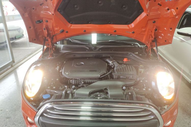 MINI 2018款 1.5T ONE PLUS机舱底盘24