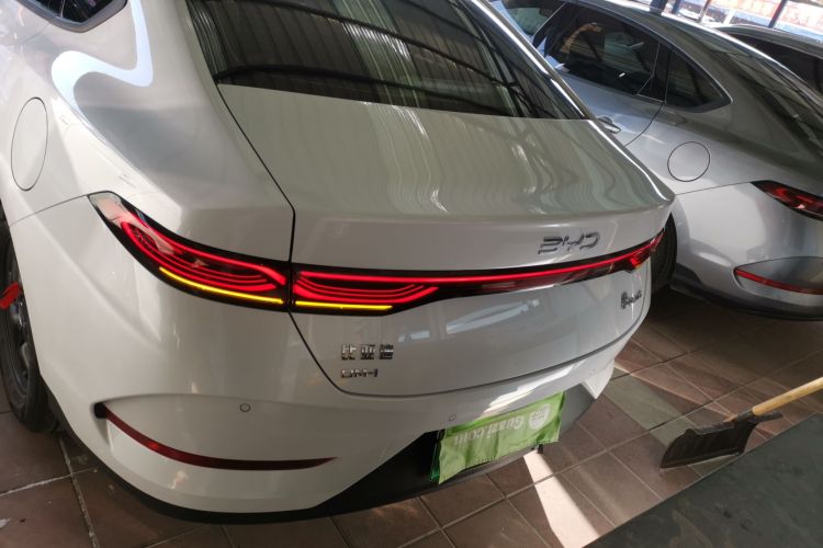 比亚迪 秦PLUS 2025款 DM-i 智驾版 55KM领先型车身外观6