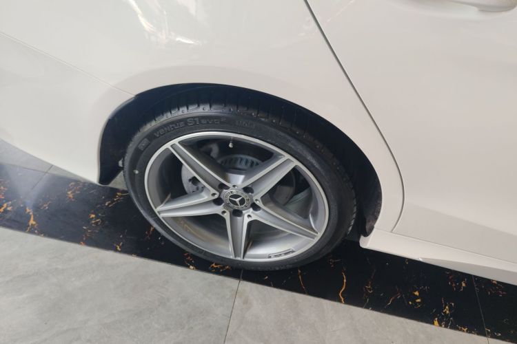 奔驰C级 2019款 C 260 L 4MATIC 运动版车身外观6008