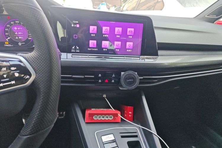 大众 高尔夫GTI 2023款 380TSI DSG GTI中控内饰16