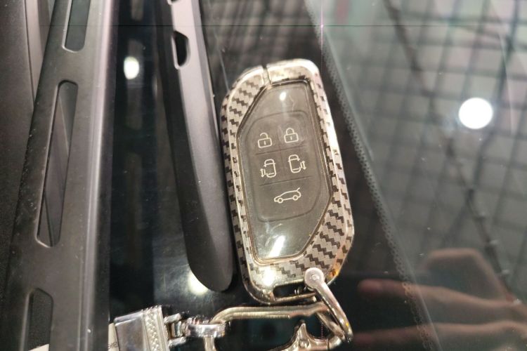 东风风行 星海V9 2024款 1.5TD 200km 青云梯系列 尊贵型中控内饰11