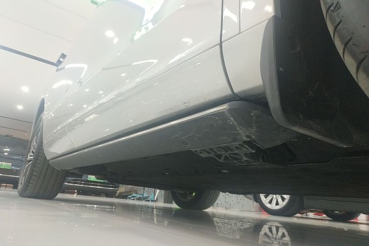 鸿蒙智行 问界M7 2024款 1.5T 四驱Plus版 5座局部细节9001