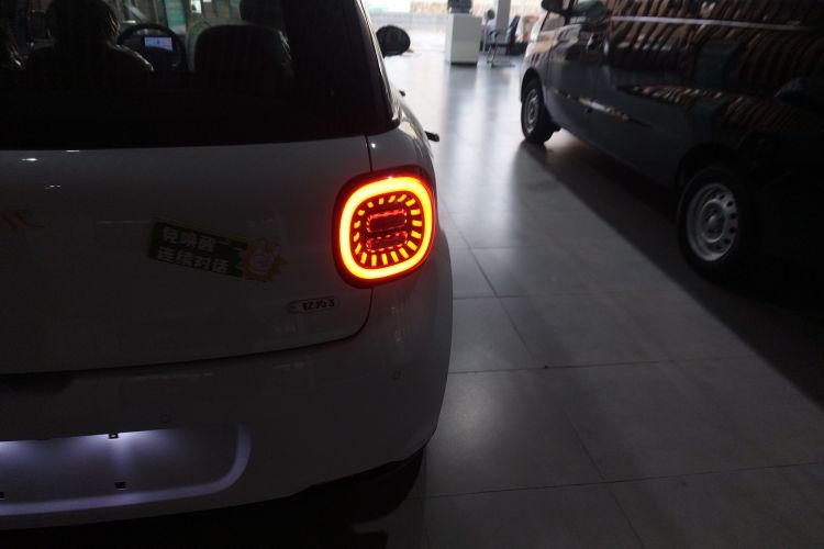 江淮钇为 钇为3 2024款 挚爱版 405km Lite车身外观9