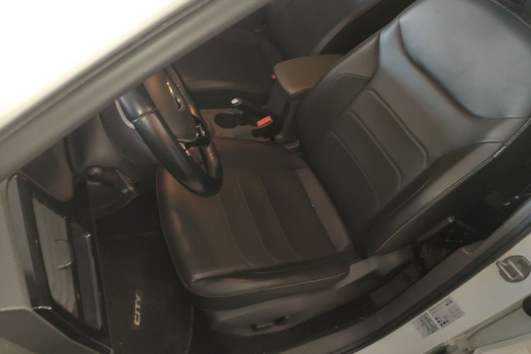 捷达VS5 2019款 280TSI 自动荣耀型局部细节19