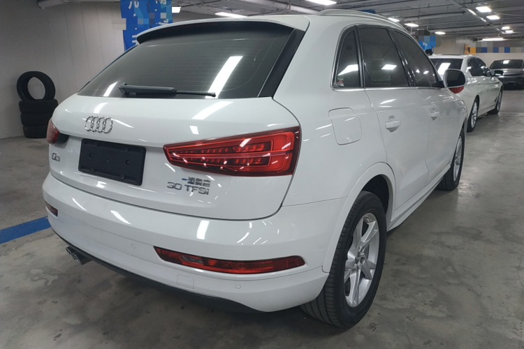 奥迪Q3 2018款 30周年年型 30 TFSI 时尚型车身外观7