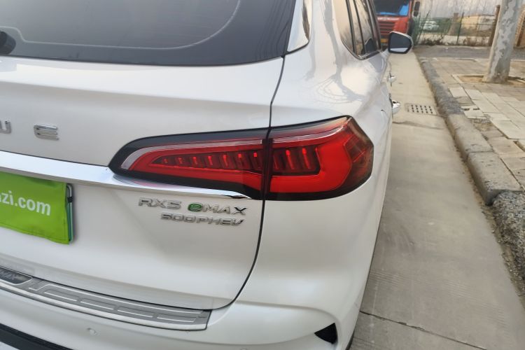 荣威RX5 eMAX 2020款 500PHEV 智能座舱至尊版车身外观9